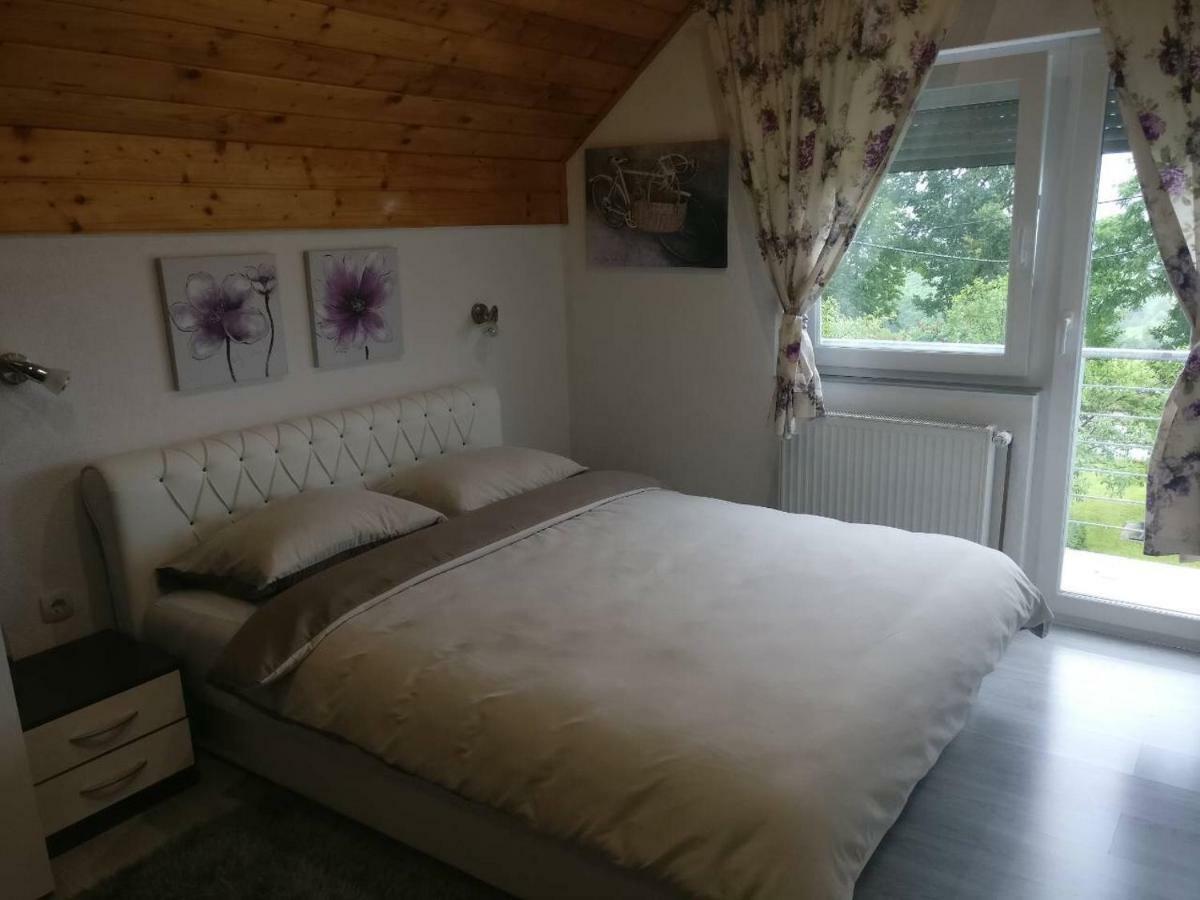 Guest House Jagoda Rakovica Exterior photo